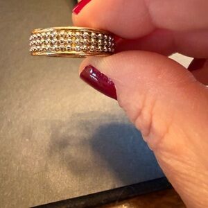 Elegant Gold and Silver Women's Ring